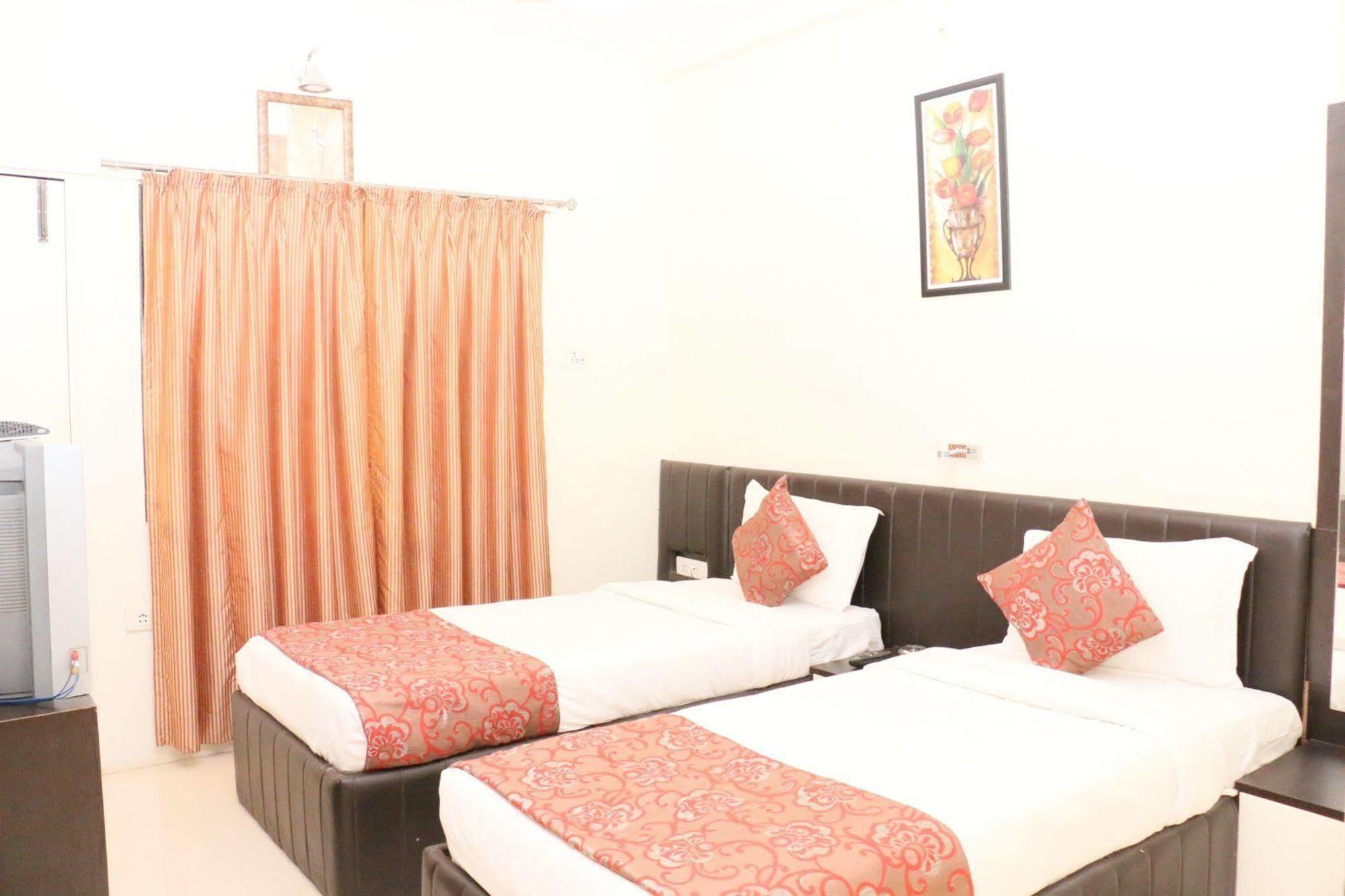 Hotel Vijay Residency Aurangabad  Exterior foto